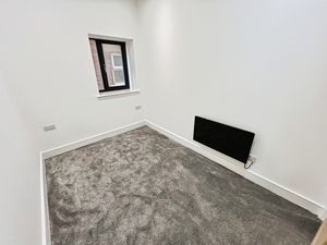 Bedroom- click for photo gallery